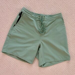 Men’s Medium Green Ten Thousand 7" Foundation Shorts